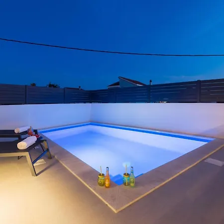 Prázdninový dům Beautiful In With Private Swimming Pool, Be Inside Or Outside Pridraga