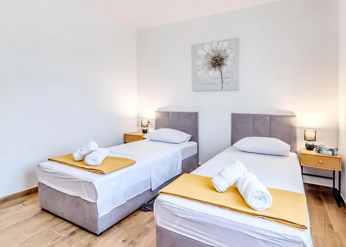 Beautiful In With Private Swimming Pool, Be Inside Or Outside Сasa de vacaciones *