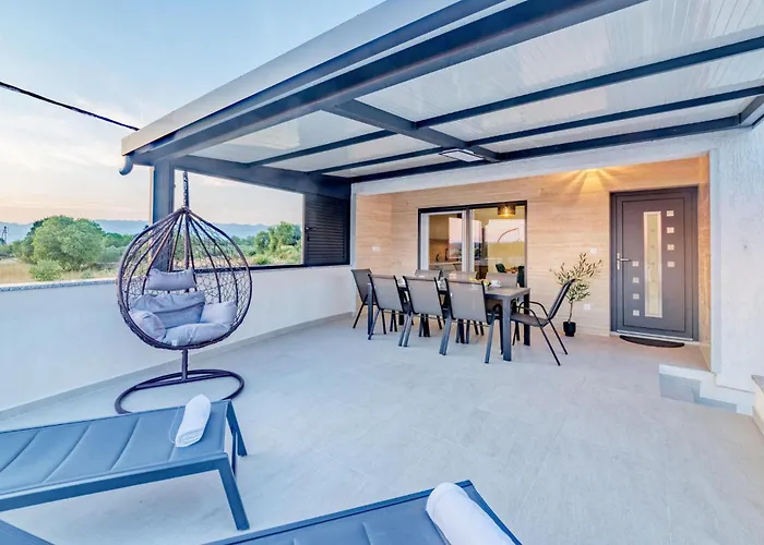 Сasa de vacaciones Beautiful In With Private Swimming Pool, Be Inside Or Outside *